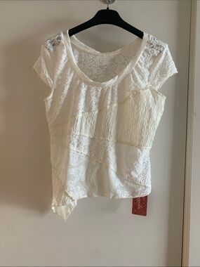 Women's Ivory Lace Mixed-Texture Short cap Sleeve Top